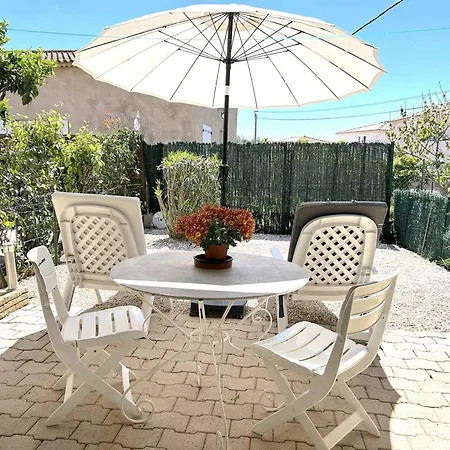 Apartment 4 Couchages Avec Jardin Et Piscine A Bormes-les-Mimosas